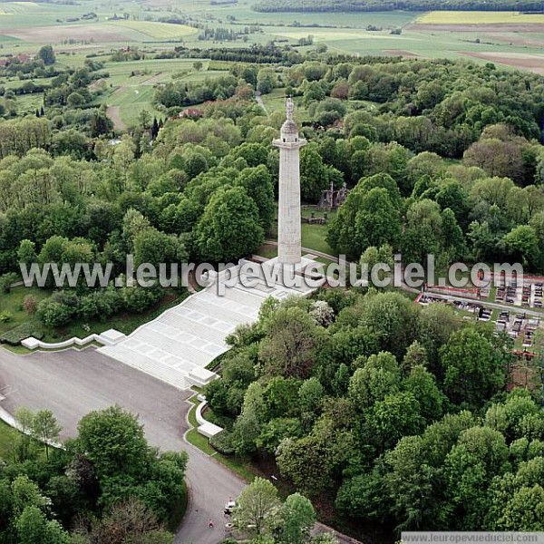 Photo aérienne de Montfaucon-d'Argonne