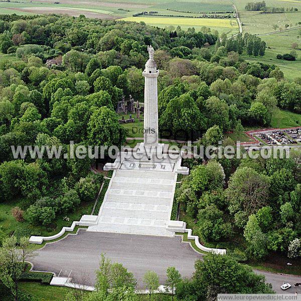 Photo aérienne de Montfaucon-d'Argonne