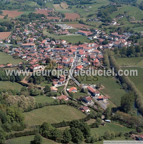 Photo aérienne de Saint-Pe-sur-Nivelle