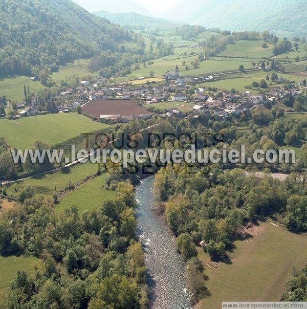 Photo aérienne de Lurbe-Saint-Christau