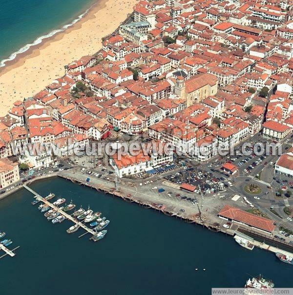 Photo aérienne de Saint-Jean-de-Luz