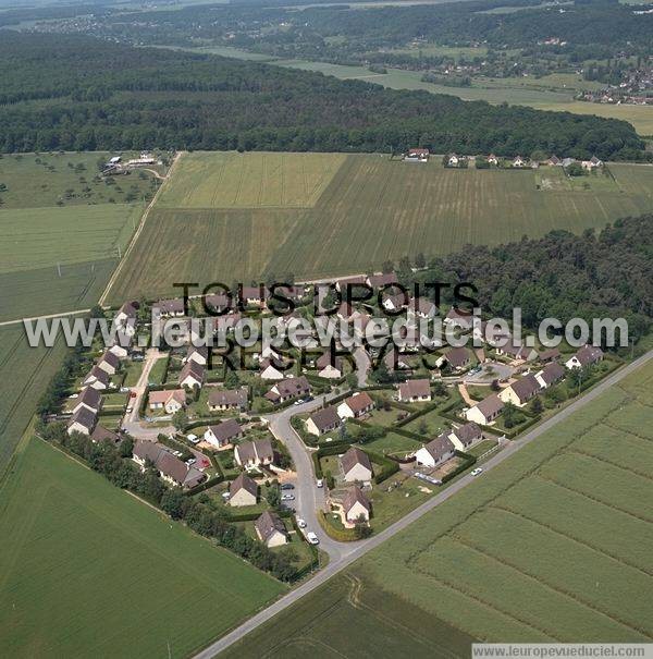 Photo aérienne de Arnires-sur-Iton