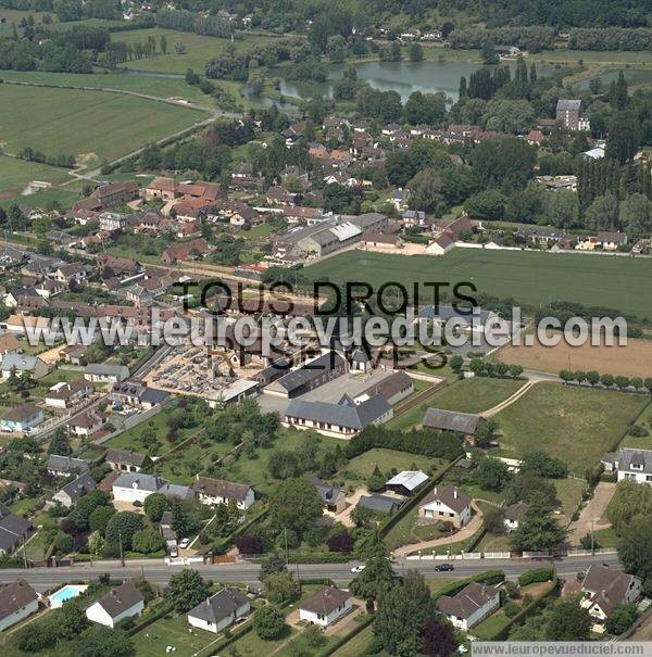 Photo aérienne de Arnires-sur-Iton