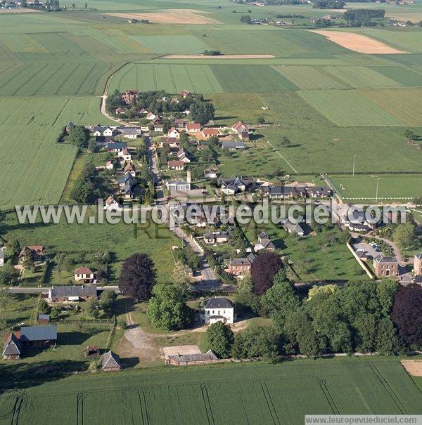 Photo aérienne de La Neuville-Chant-d'Oisel