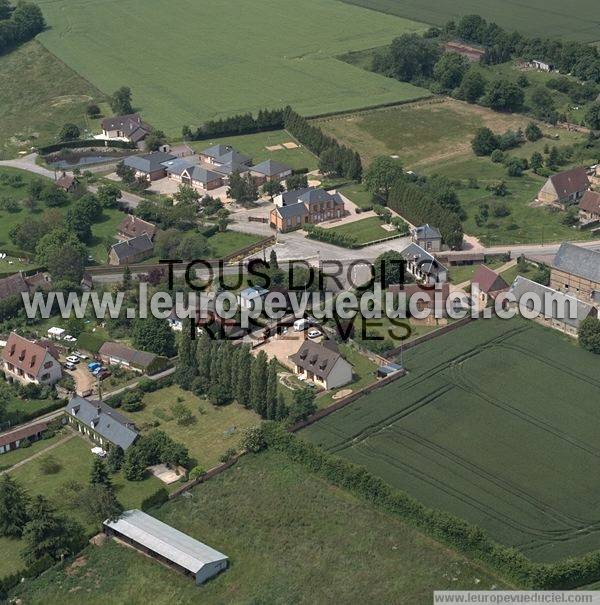 Photo aérienne de Sylvains-les-Moulins