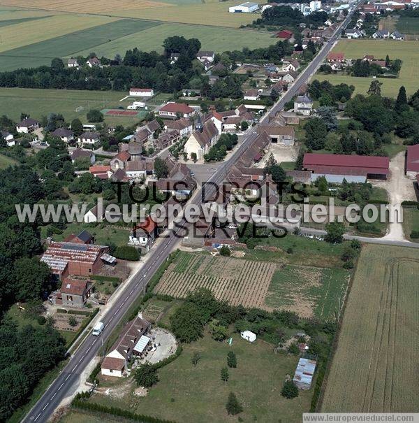 Photo aérienne de Jouy