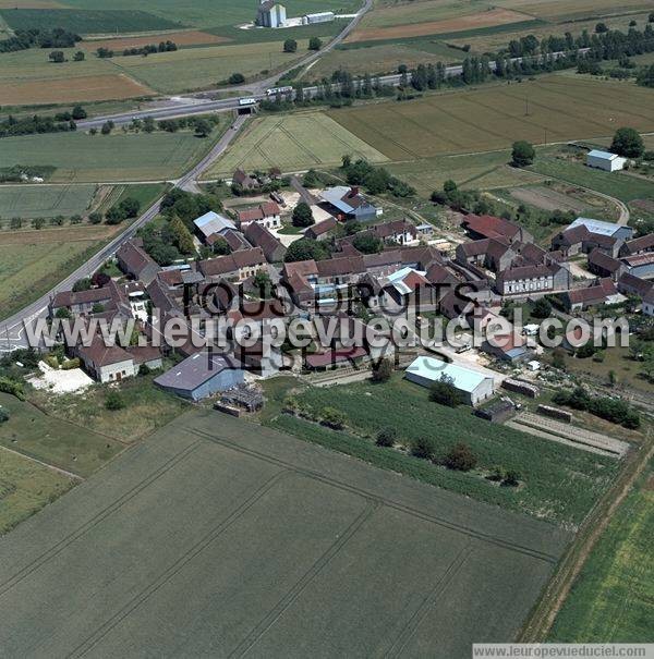 Photo aérienne de Laduz