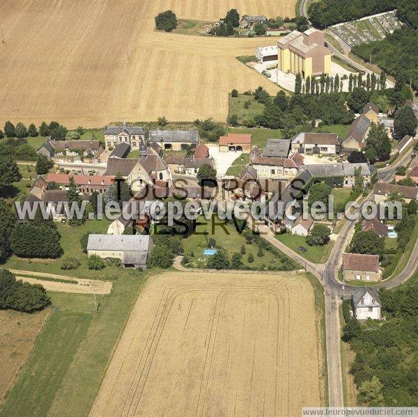 Photo aérienne de Boeurs-en-Othe