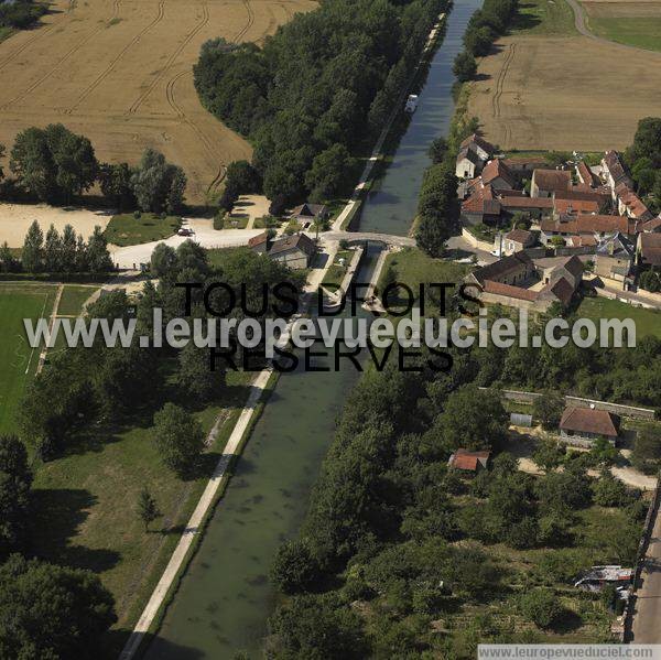 Photo aérienne de Chassignelles