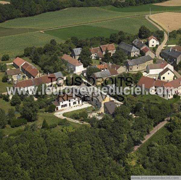 Photo aérienne de Coulangeron