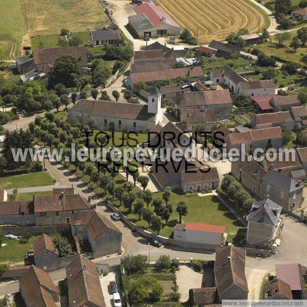 Photo aérienne de Lichres-prs-Aigremont