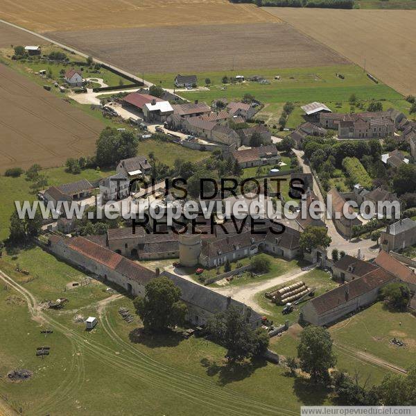 Photo aérienne de Moulins-en-Tonnerrois