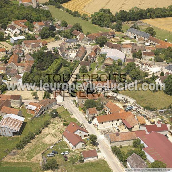 Photo aérienne de Moulins-en-Tonnerrois