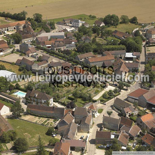 Photo aérienne de Moulins-en-Tonnerrois