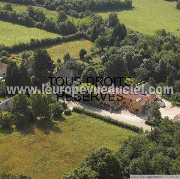 Photo aérienne de Moutiers-en-Puisaye