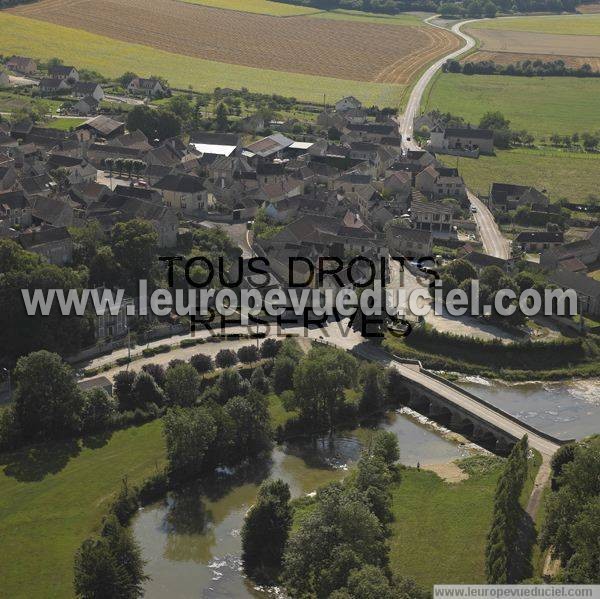 Photo aérienne de Pacy-sur-Armanon