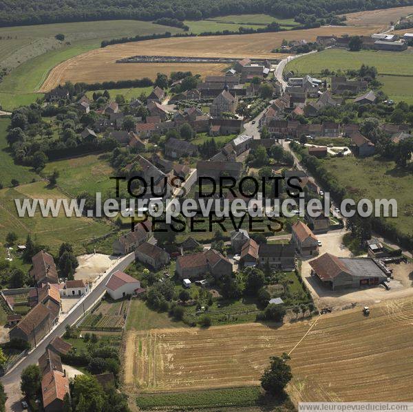 Photo aérienne de Sougres-en-Puisaye