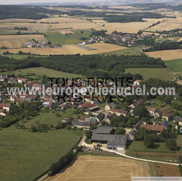 Photo aérienne de Sougres-en-Puisaye