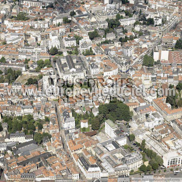 Photo aérienne de Pau Photo aérienne de Pau