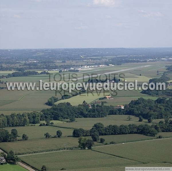 Photo aérienne de Uzein