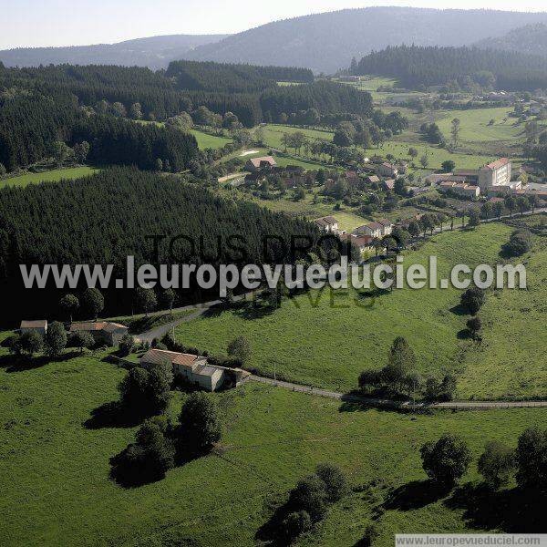 Photo aérienne de Saint-Amant-Roche-Savine