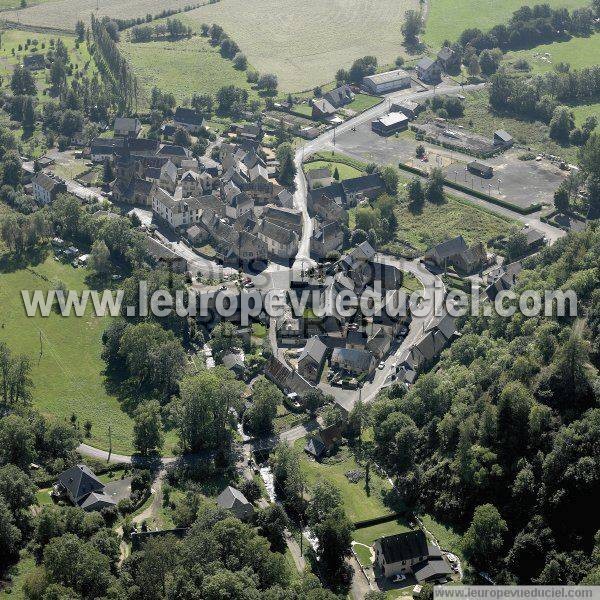 Photo aérienne de Chambon-sur-Lac