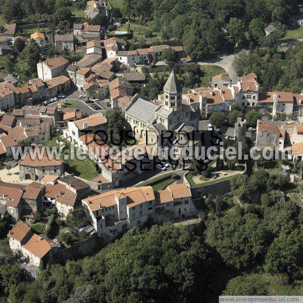 Photo aérienne de Saint-Saturnin