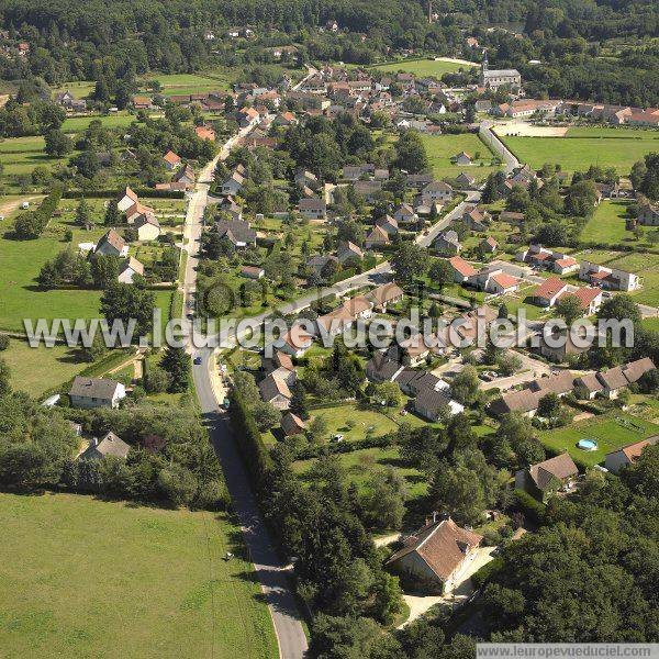 Photo aérienne de Saint-Bonnet-Tronais