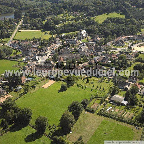 Photo aérienne de Saint-Bonnet-Tronais