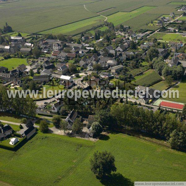 Photo aérienne de Beuste