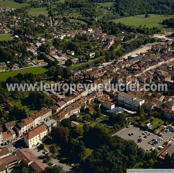 Photo aérienne de Mirecourt