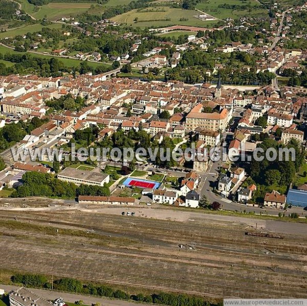 Photo aérienne de Mirecourt