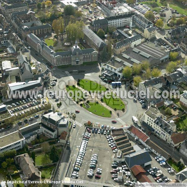 Photo aérienne de Louviers