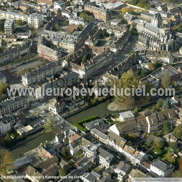 Photo aérienne de Louviers