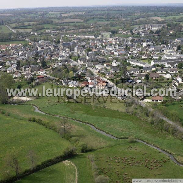 Photo aérienne de Briouze