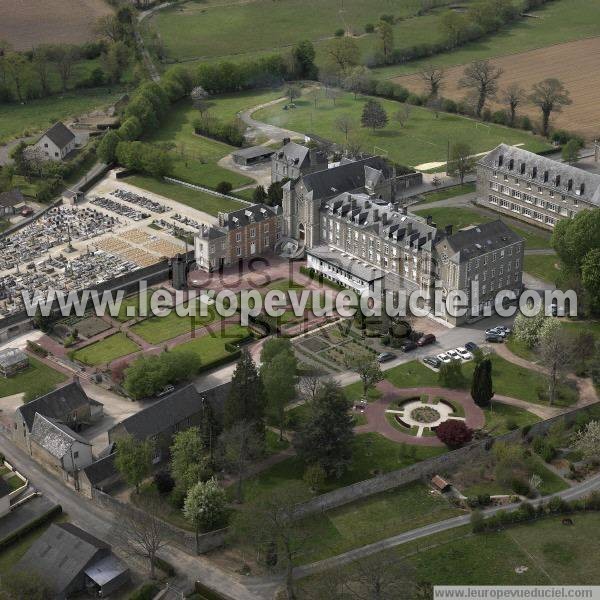 Photo aérienne de Briouze