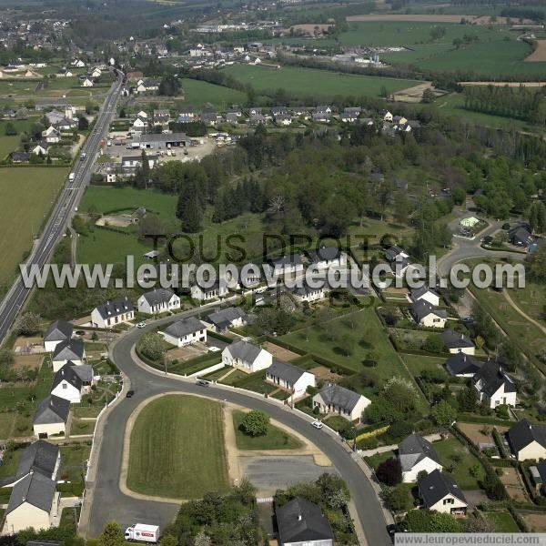 Photo aérienne de Ambrires-les-Valles