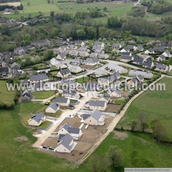 Photo aérienne de Lassay-les-Chteaux