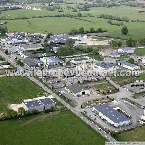 Photo aérienne de Lassay-les-Chteaux