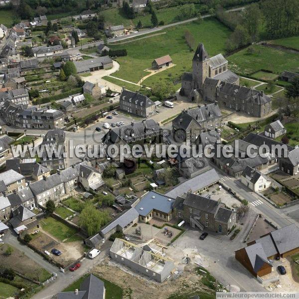 Photo aérienne de Lonlay-l'Abbaye