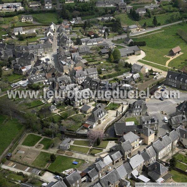 Photo aérienne de Lonlay-l'Abbaye
