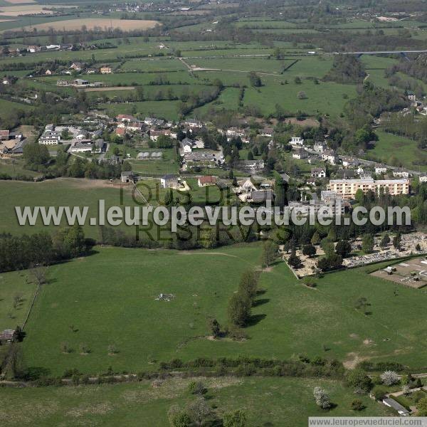 Photo aérienne de Falaise