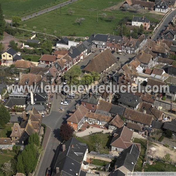 Photo aérienne de Beuvron-en-Auge