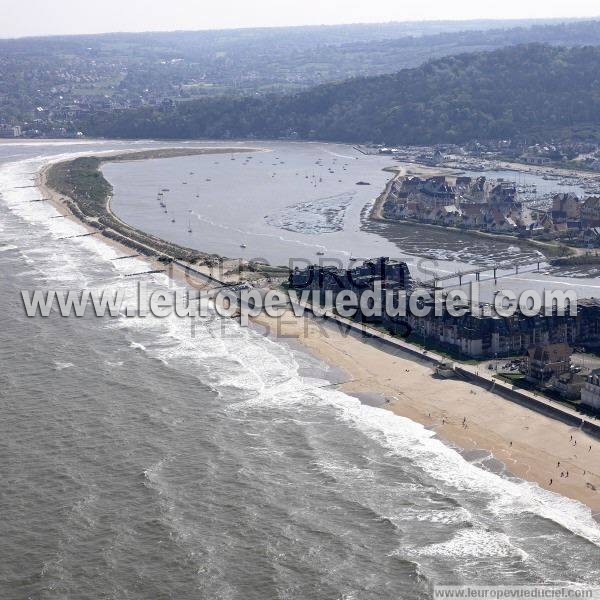 Photo aérienne de Cabourg