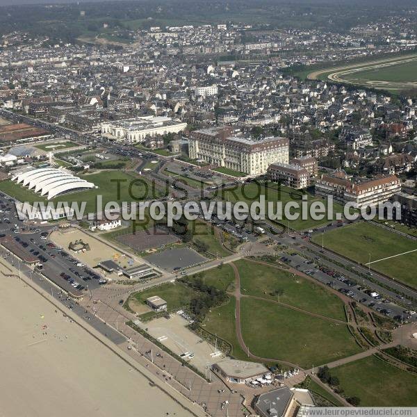 Photo aérienne de Deauville