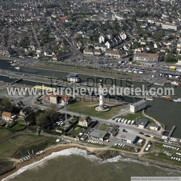 Photo aérienne de Ouistreham