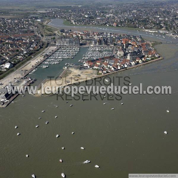 Photo aérienne de Dives-sur-Mer