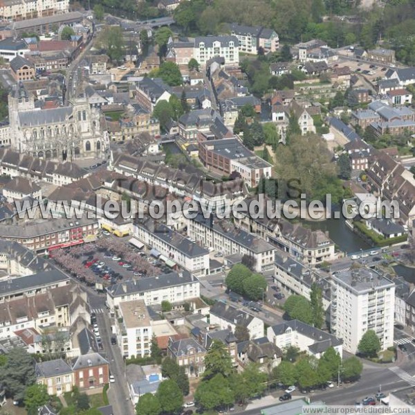 Photo aérienne de Louviers
