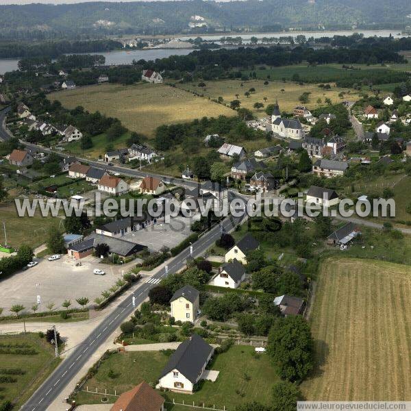 Photo aérienne de Le Mesnil-sous-Jumiges