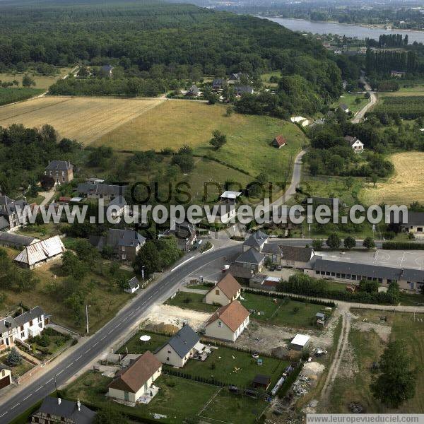 Photo aérienne de Le Mesnil-sous-Jumiges